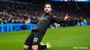 拜仁在联赛71次战胜斯图加特，创造德甲最多胜场纪录