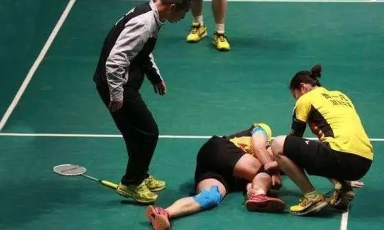 体育热点新闻深度盘点 赛场表现与数据变化全解读